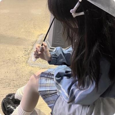 男人与婴儿